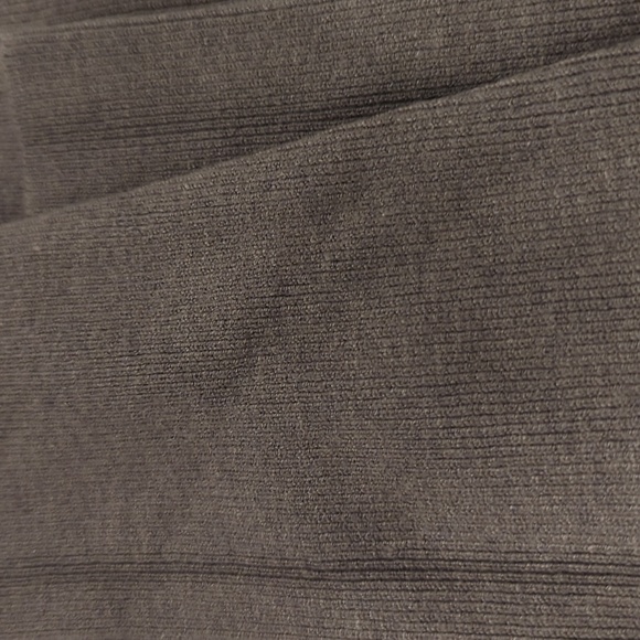 NWT Long Sleeve Turtleneck Sweater in Coffee - Picture 2 of 3